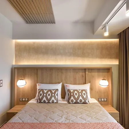 Corylus Luxury &