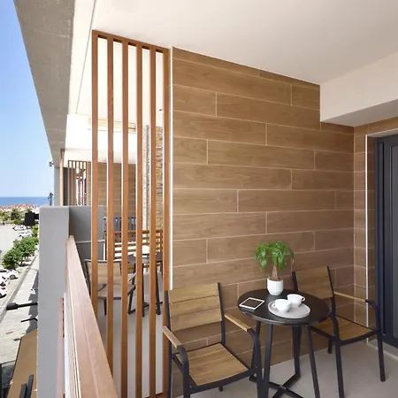 Corylus Luxury & *