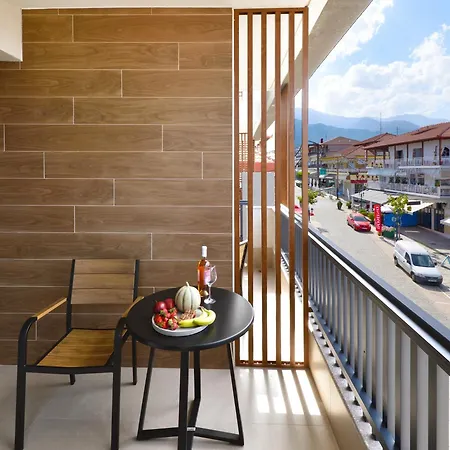 Corylus Luxury & *