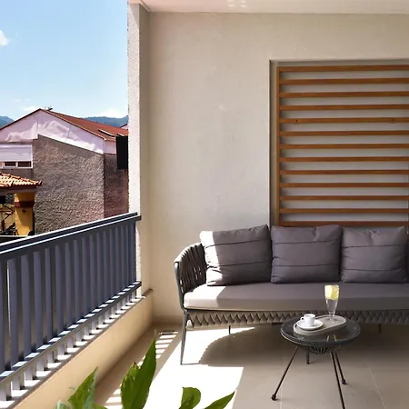Corylus Luxury & *