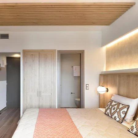 Corylus Luxury & *