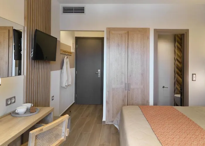 Aparthotel Corylus Luxury & 4*