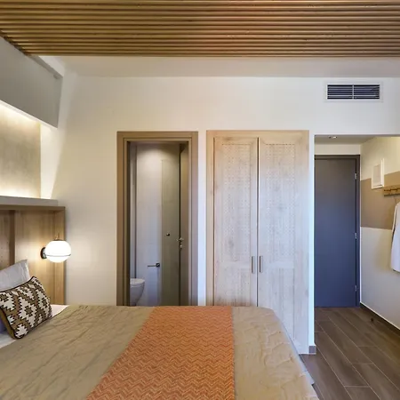 Corylus Luxury &
